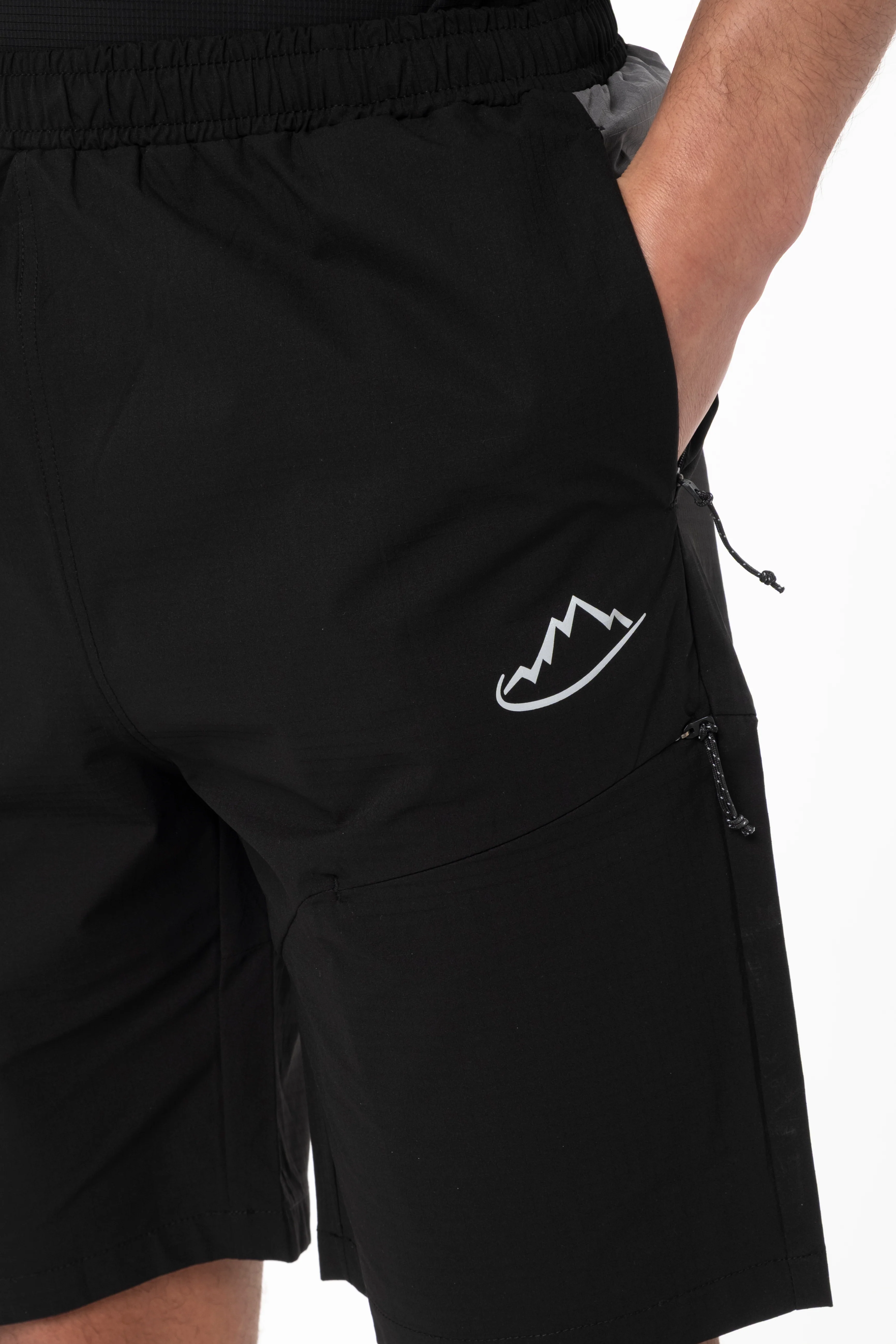 Junior Black Verto Cargo Shorts - Image 3