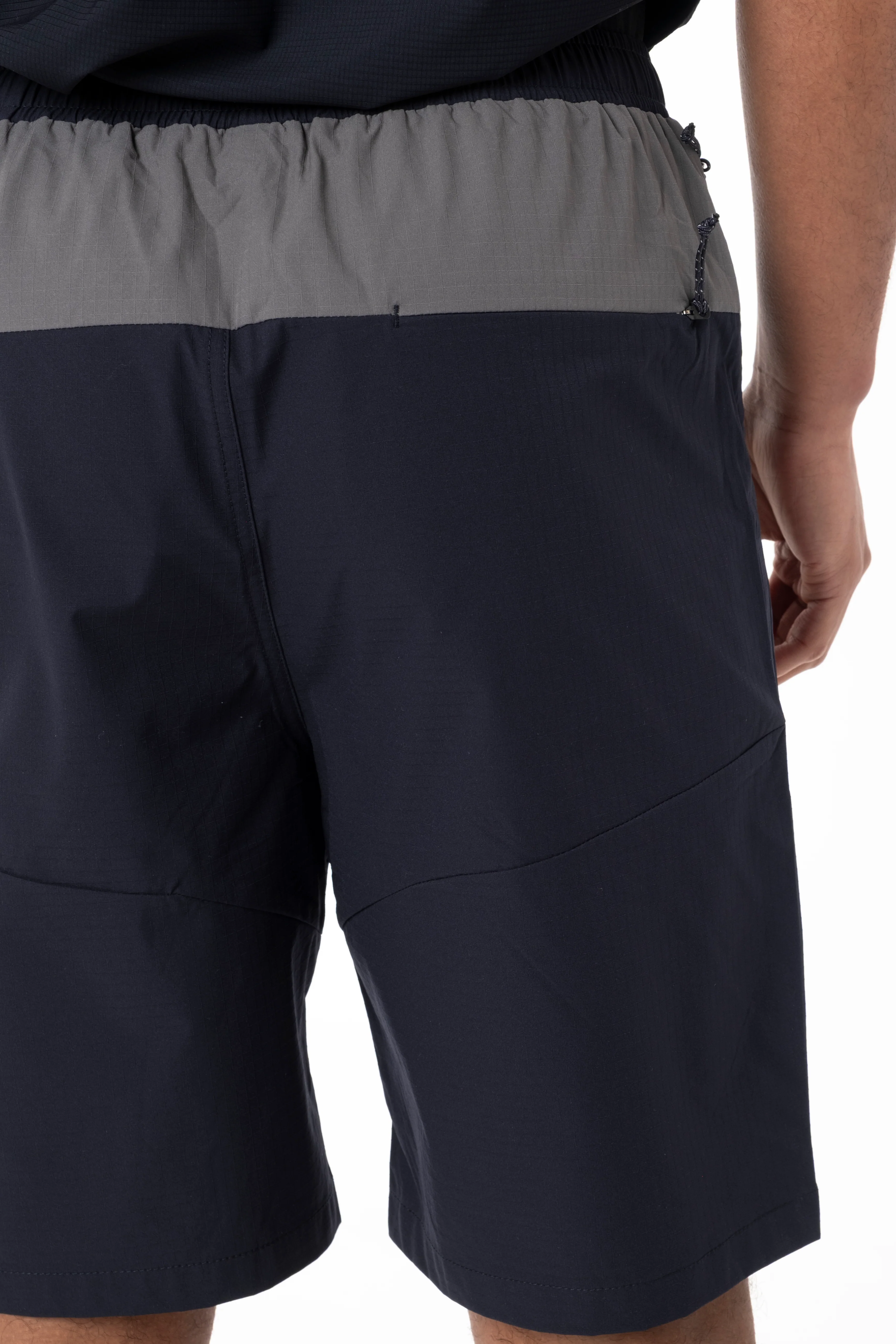 Navy Verto Cargo Shorts - Image 4